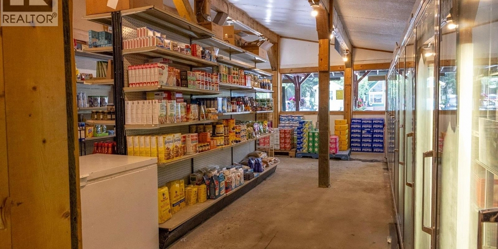 221 5TH AVENUE Stewart Photo 17 221 5TH AVENUE Stewart Photo 17